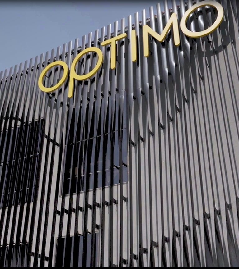 Pure Gym: 24/7 Comfort with Smart LG HVAC Solation – Saudi Arabia