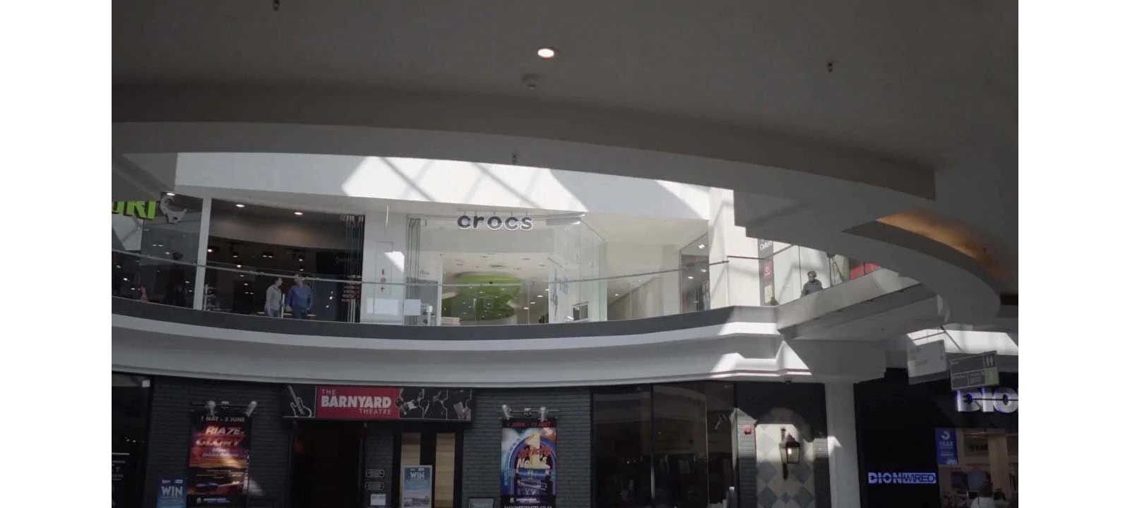 Shopping mall