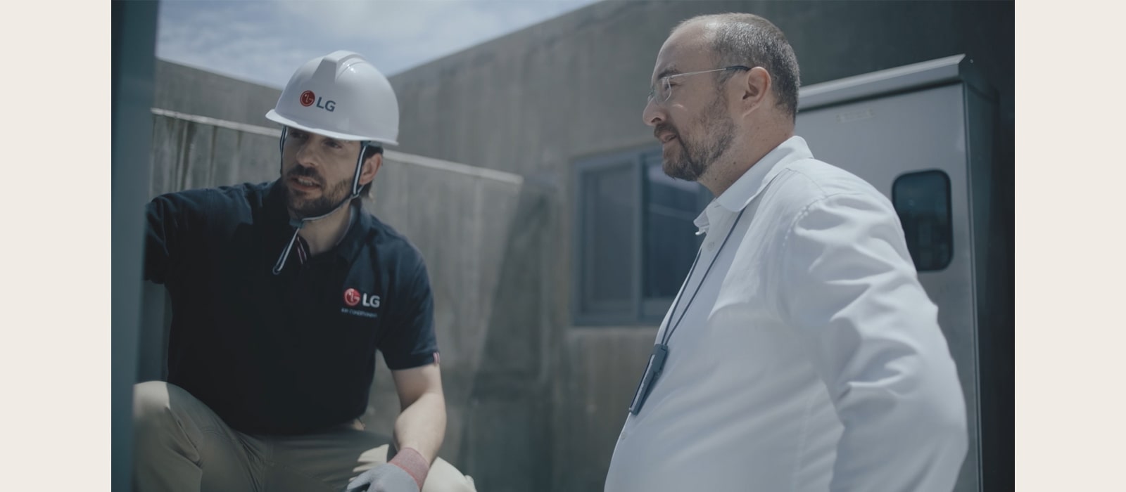 Consultant and LG installer are talking