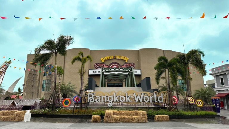 LG MULTI V Makes a Splash at Water and Amusement Park