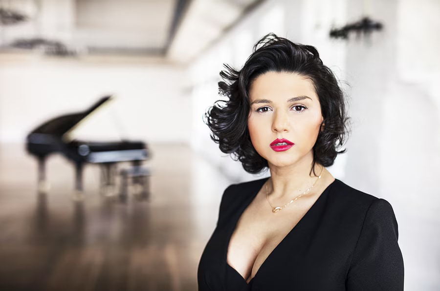 Portrait of Khatia Buniatishvili.
