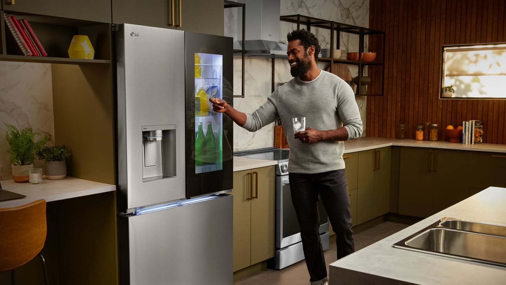 LG Counter-Depth MAX™ Refrigerators nnovation for you & the whole family