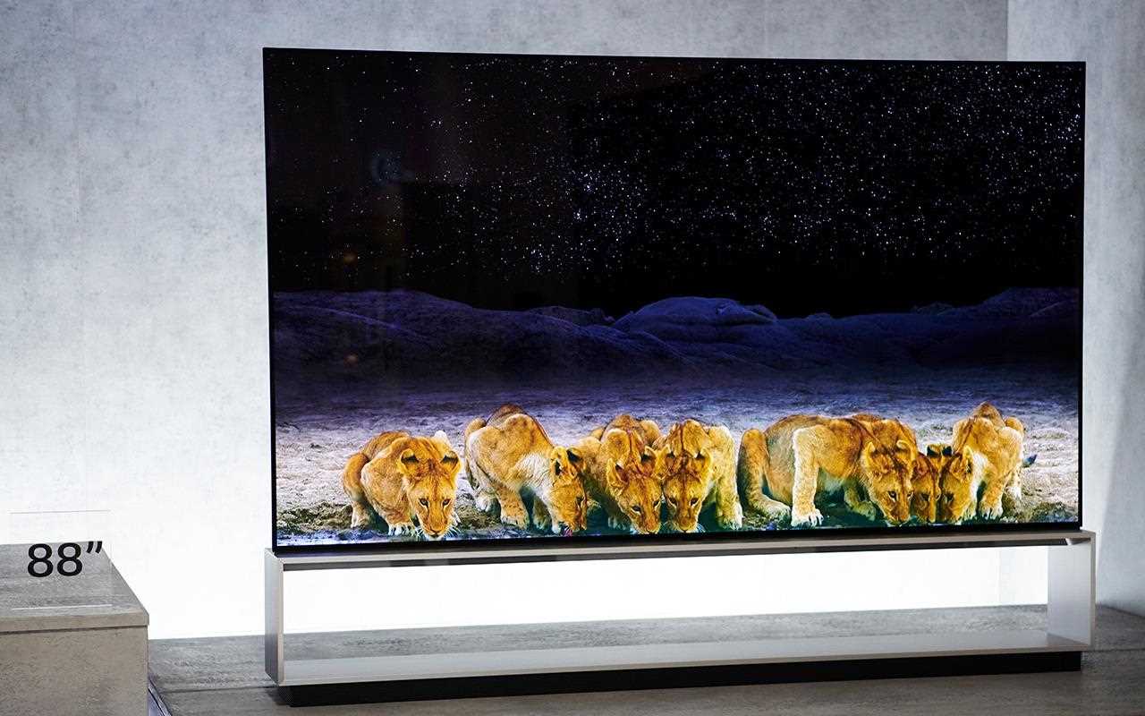 The new LG 8K OLED TV boasts an insanely crisp picture quality, making you feel like you are part of the action | More at LG MAGAZINE