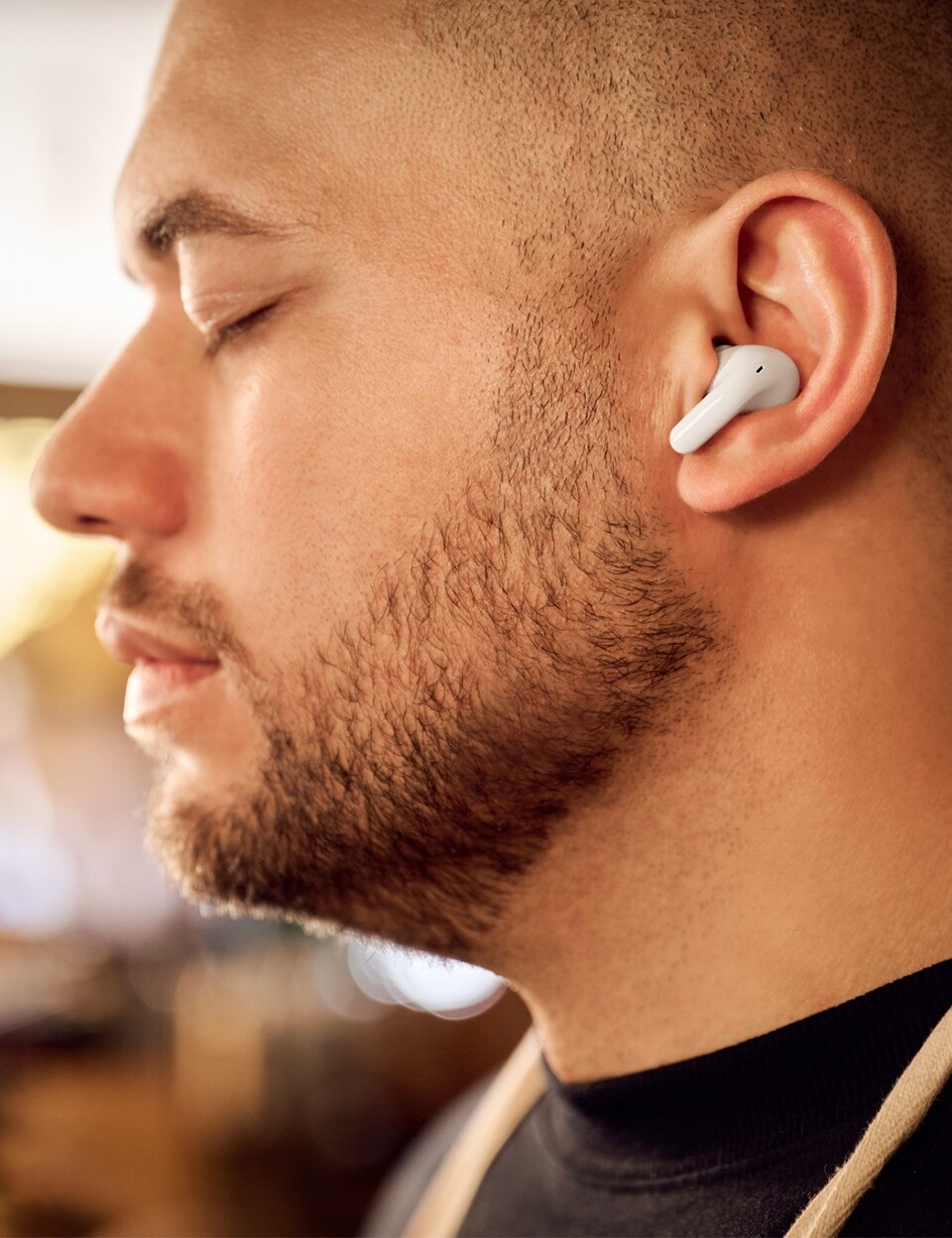 Wireless earbuds for runners