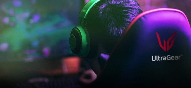 With outstanding clarity and accurate color, the gamer can enjoy life-like gameplay.