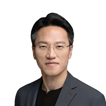 A frontal portrait of Byoung-hoon Kim