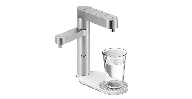 Water purifier Easy Drip Tray that helps users position cups correctly and prevents slipping