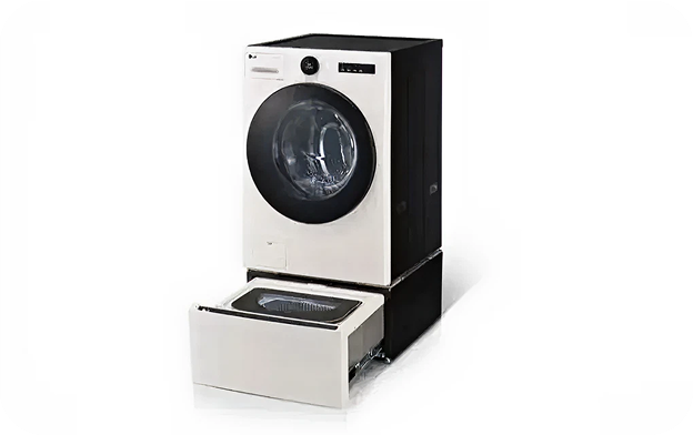 Washer with a mini wash unit installed at the bottom