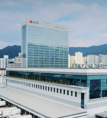 A panoramic view of LG Smart Park, a factory located in Changwon.