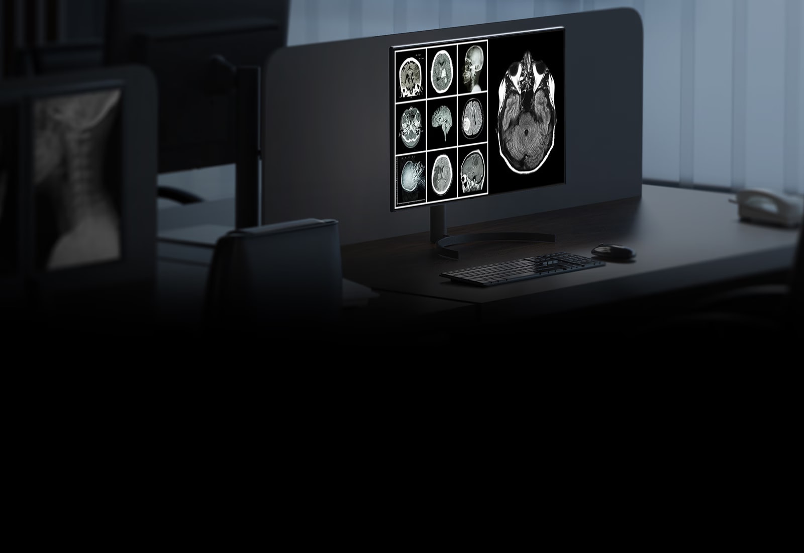 32HL512D  az asztalra van helyezve és megtekintheti az eszköz kulcsfontosságú tulajdonságait