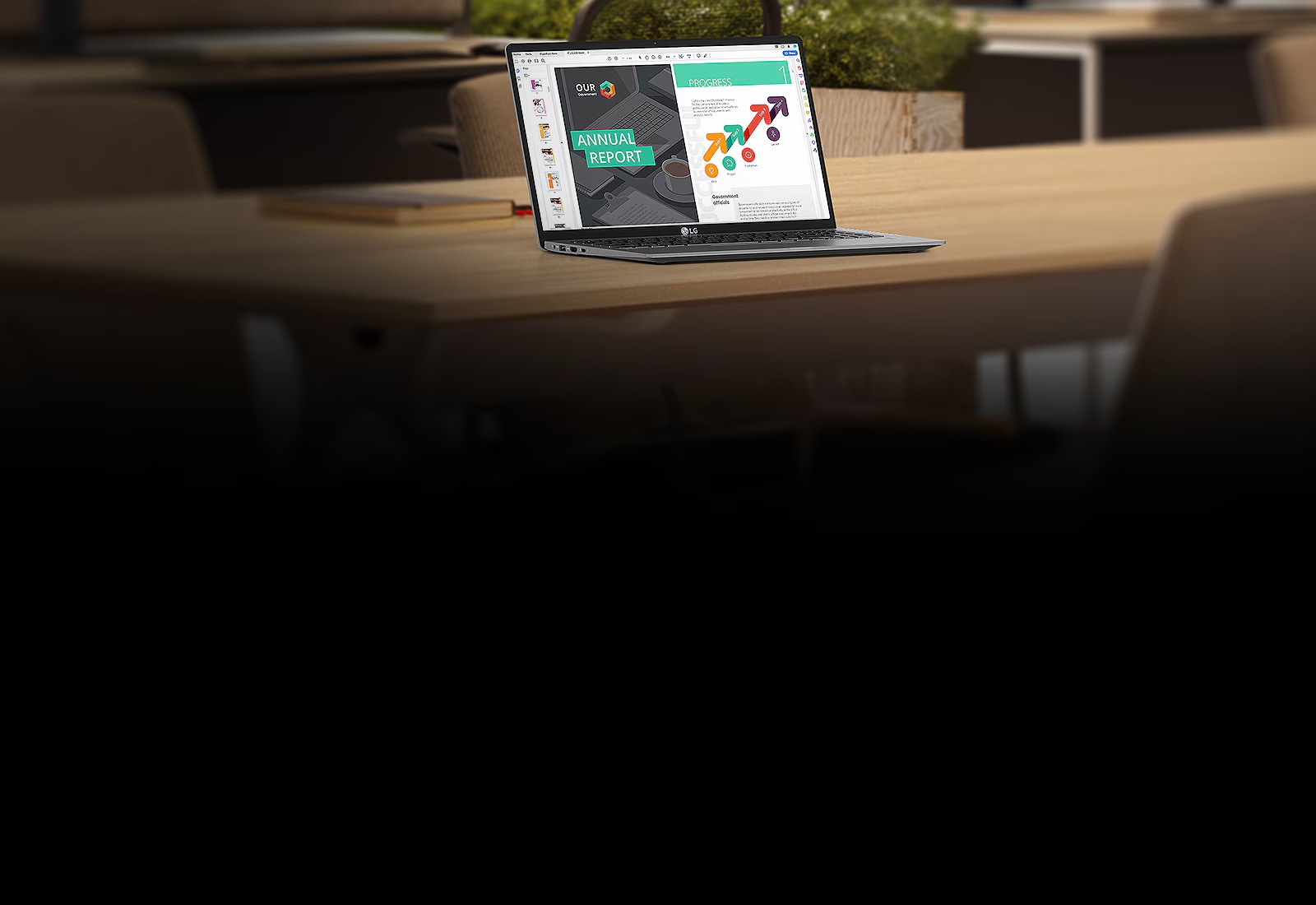 15Z90N az asztalra van helyezve és megtekintheti az eszköz kulcsfontosságú tulajdonságait