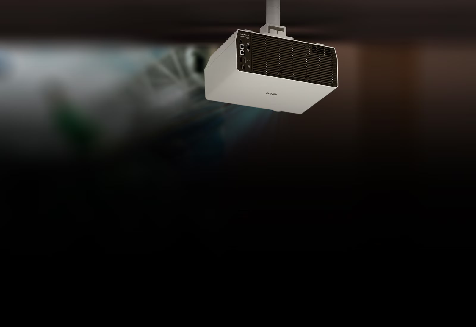 De BU50N is aan het plafond gemonteerd en toont de functies