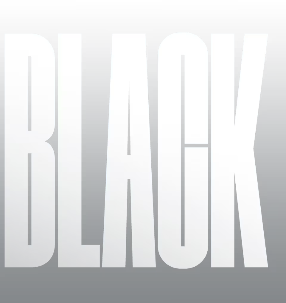 Orden "Super Black" visas i fet stil. Sedan dyker ett knaggligt isberg med intrikata räfflor upp underifrån