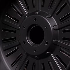 Image of engine parts.