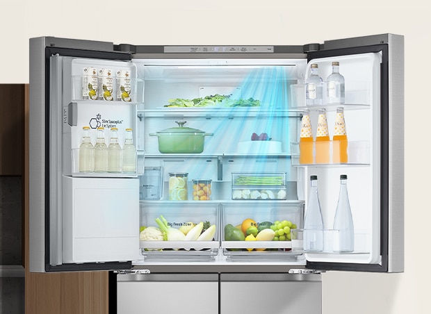 Inside the refrigerator filled with ingredients, blue arrows, which mean cold, are displayed below, on both sides, and on the whole.