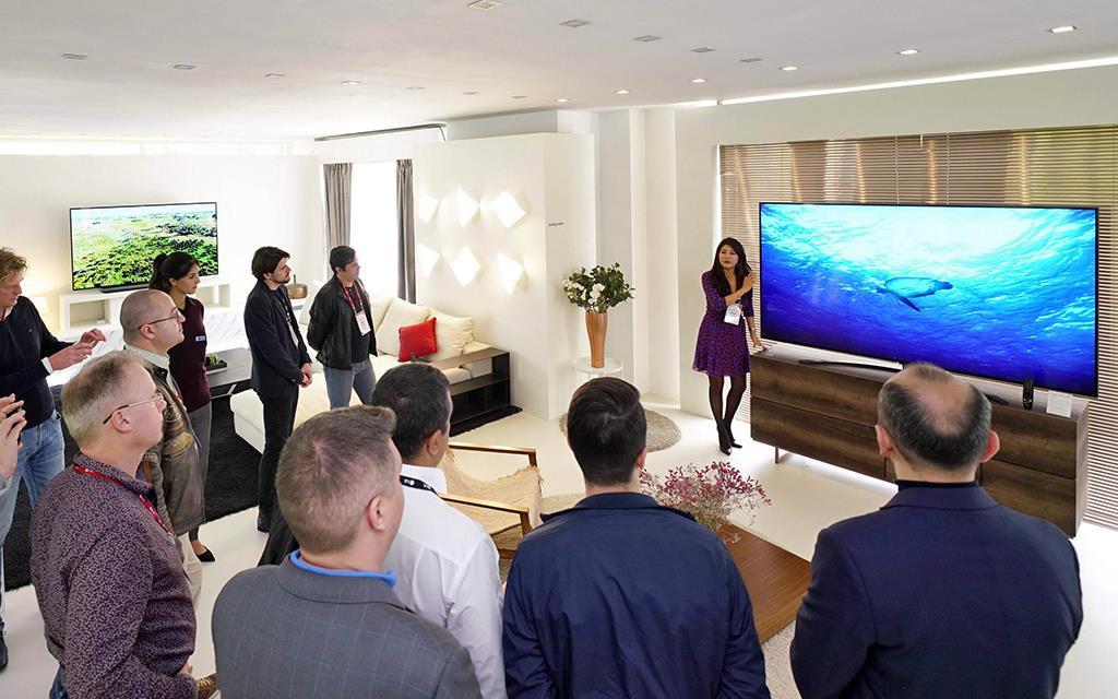 A group of VIP guests get a closer look at the latest LG TVs in the ultimate smart home - on show at InnoFest in Madrid | More at LG MAGAZINE