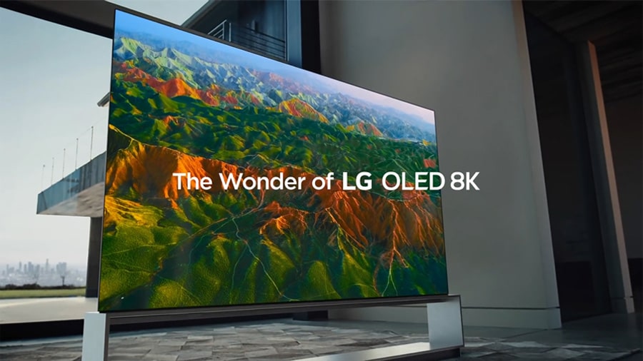 Video zu den Funktionen des LG SIGNATURE OLED 8K und Aufnahmen von atemberaubenden Landschaften.