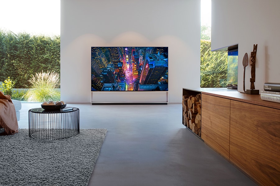 Mit seinem skulpturellen Design verleiht der LG SIGNATURE 8K OLED TV 88ZX dem Wohnambiente eine stilvolle Ästhetik.