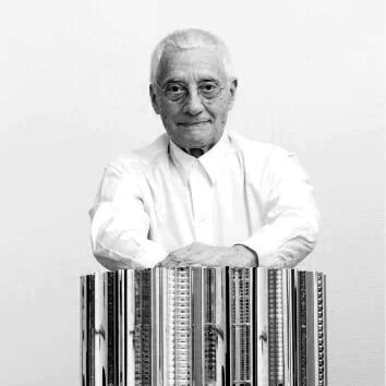 Porträt von Alessandro Mendini.