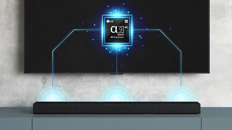 On peut voir l’image d’une puce Alpha 9 sur le panneau arrière du téléviseur et une barre de son juste en dessous. On peut aussi voir des effets d’ondes sonores sortant de la barre de son. 