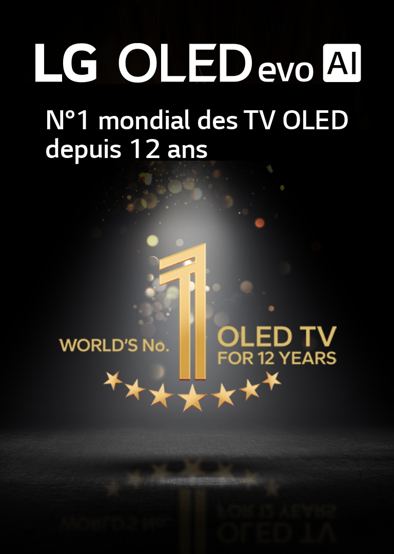 Salon élégant avec la TV LG OLED evo M5 fixée au mur. Une LG Soundbar est en dessous. Boîtier Zero Connect placé sous une table d’appoint. Aucun câble n’est visible, mettant en valeur la technologie Véritablement sans fil de la TV. L’emblème OLED TV numéro un mondial depuis 12 ans et le logo LG OLED evo AI sont visibles. 