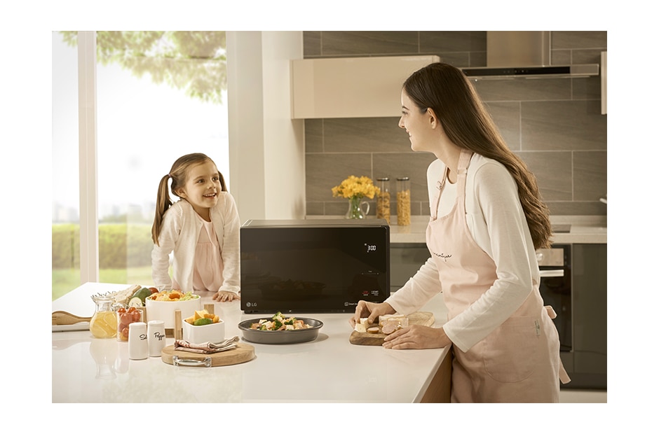 LG Micro-ondes Solo | NeoChef™ 25L | Smart inverter | Solo | Porte battante latérale, MS2595DIS, thumbnail 15