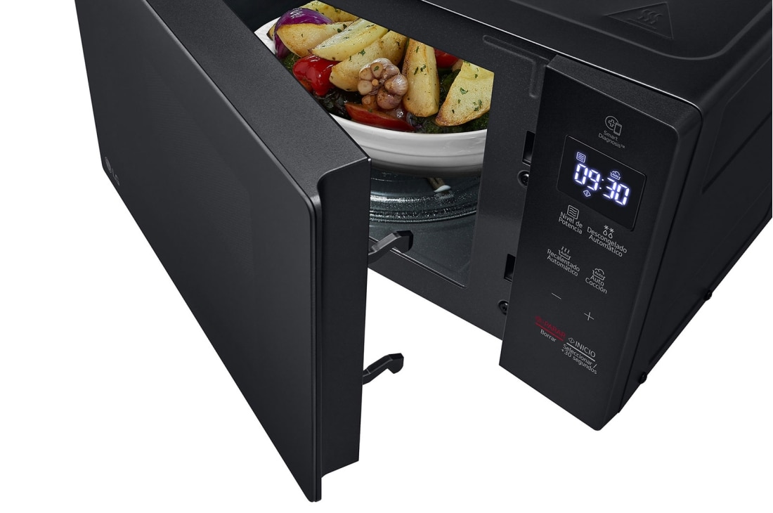 LG Micro-ondes Solo | NeoChef™ 20L | ON OFF | Solo | Porte s'ouvrant vers le bas, Detail_Food, MS2032GAS, thumbnail 8