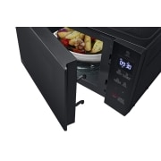 LG Micro-ondes Solo | NeoChef™ 20L | ON OFF | Solo | Porte s'ouvrant vers le bas, Detail_Food, MS2032GAS, thumbnail 8