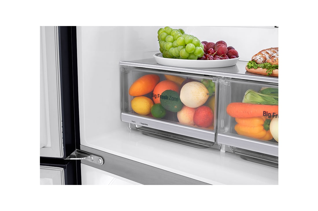 LG InstaView Multi-Portes | 458L | Hygiene Fresh+™ | Affichage Externe, side close up view with food, GC-Q22FTQEL, thumbnail 9