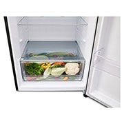 LG Réfrigérateur congélateur supérieur 493&nbsp;L en Essence Noir mat, Un réfrigérateur LG harmonieusement intégré dans un intérieur de cuisine moderne., GJ-B452PQBK, thumbnail 4