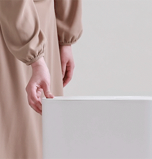 Handle that stores neatly inside the LG dehumidifier