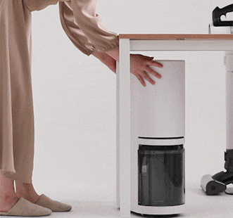 The LG dehumidifier's caster rotates 360 degrees and moves smoothly.