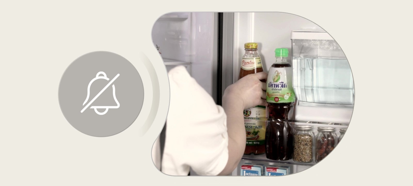 lg bottom freezer refrigerator's cleaning time technology helps the users to clean the freezer without ringing the fridge alarm.