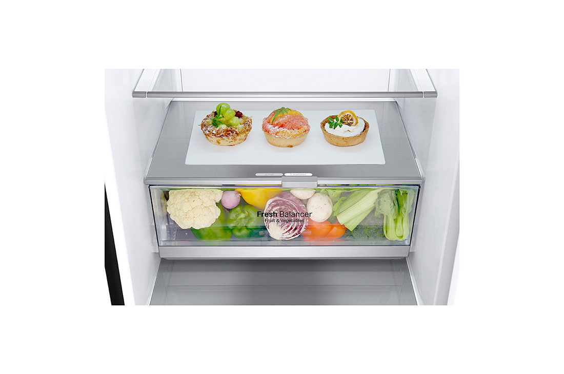 LG 341(L) | Bottom Freezer Refrigerator | Smart Inverter Compressor | NatureFRESH™ | Door Cooling+™, Top Drawer vegetables detail view, GC-B459NQDZ, thumbnail 4
