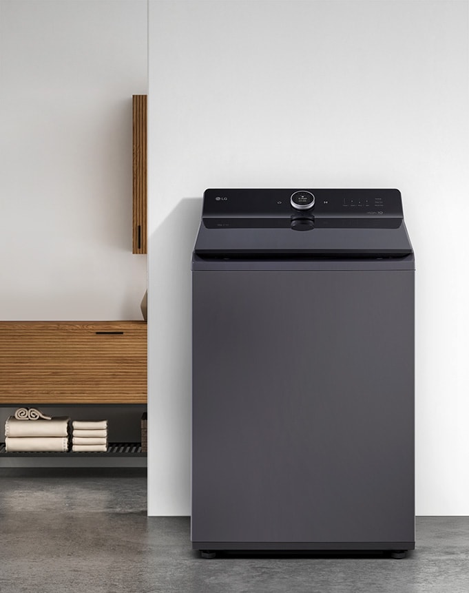 Lavadora LG carga superior en un cuarto de lavado