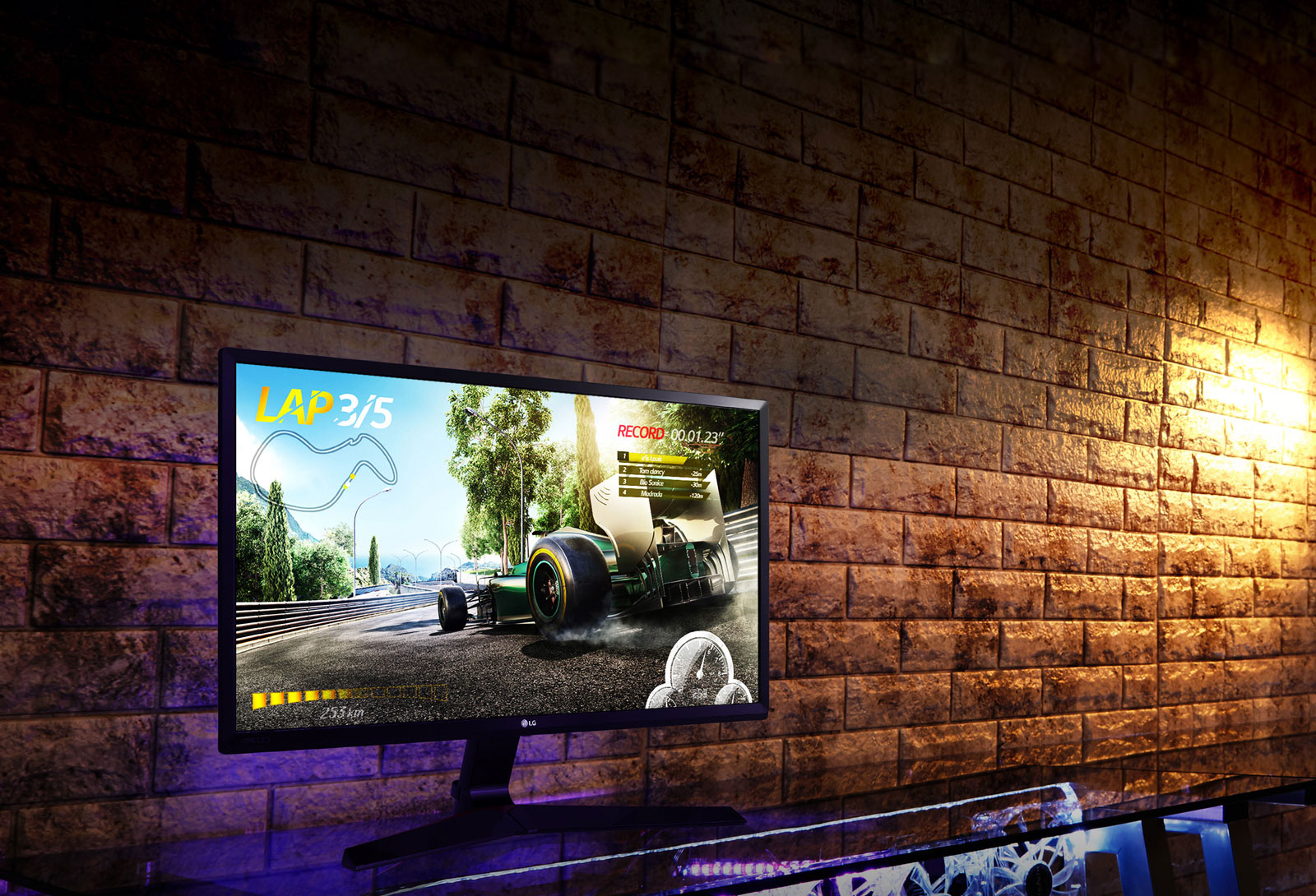 Full HD Gaming with 1ms Motion Blur Reduction