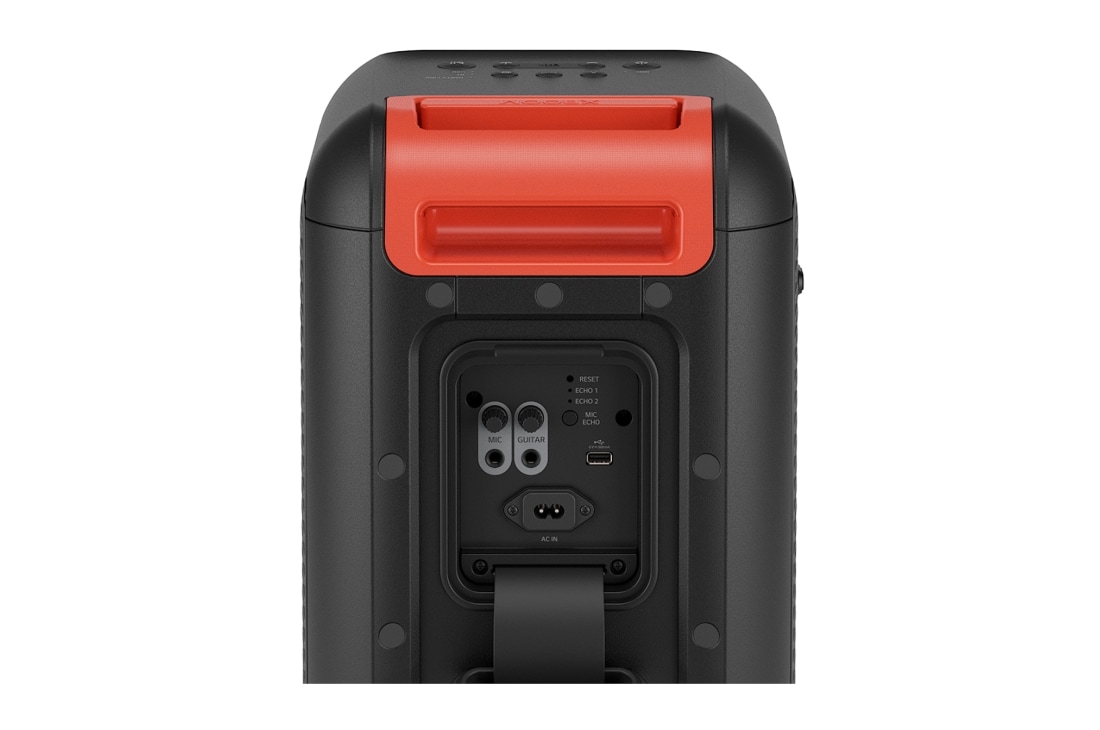 LG XBOOM XL7S, Bocina portátil con pantalla LED para textos personalizados, hasta 20 hrs de batería, resistencia a salpicaduras, Power Bank, Primer plano de un panel de control., XL7S, thumbnail 14