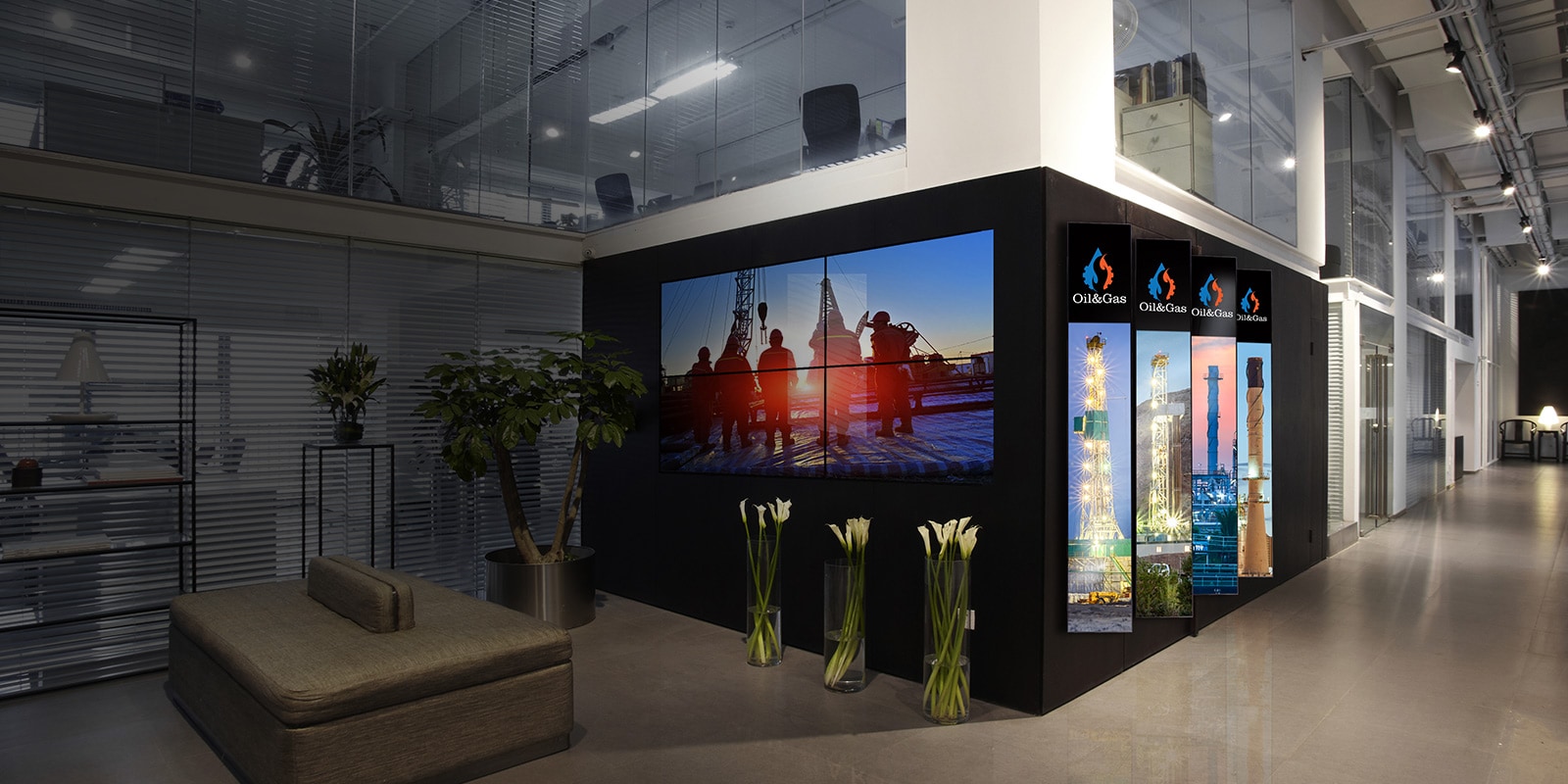 Lleva a tu empresa al siguiente nivel con nuestra gama de elegantes soluciones para negocios eficientes.