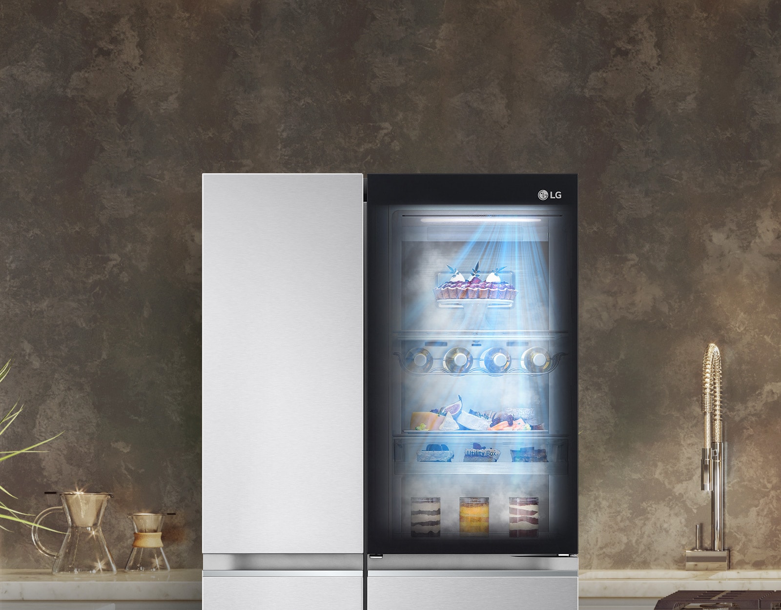 The front view of a black InstaView refrigerator with the light on inside. Refrigerator contents can be viewed through the InstaView door. Blue light rays shine on the contents of the DoorCooling function.
