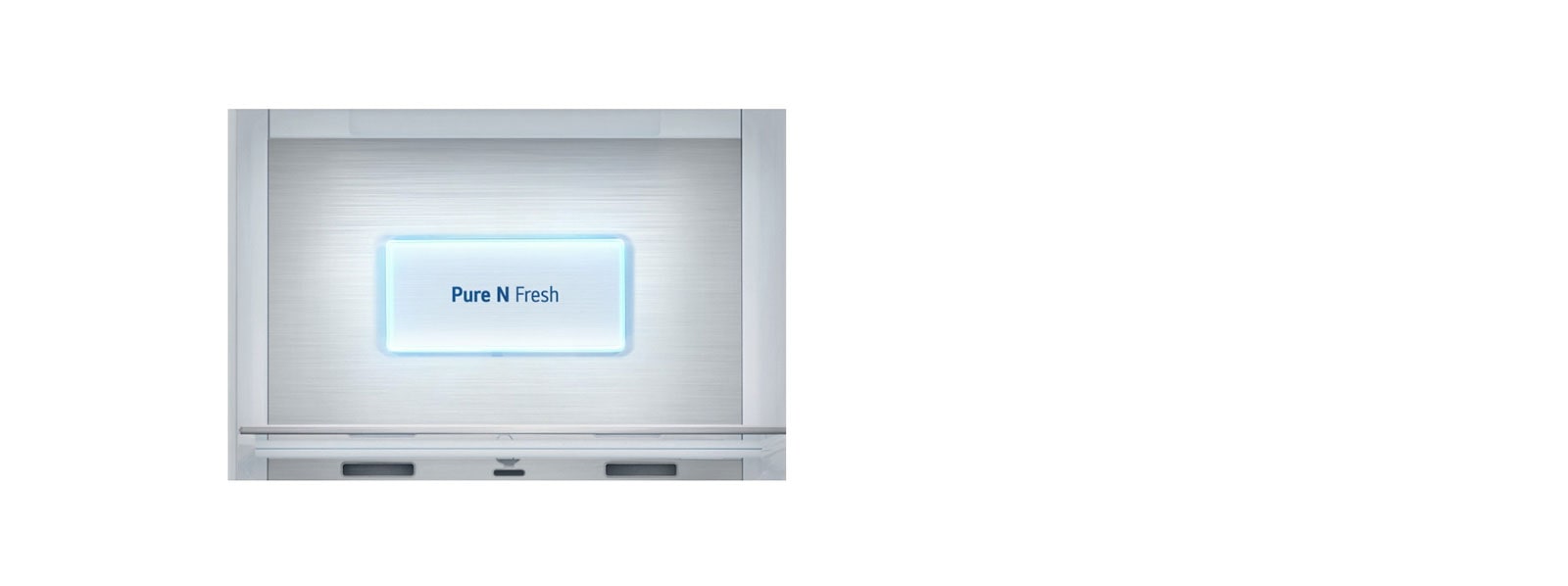 El video muestra una nube oscura alrededor del panel "Pure N Fresh", que luego se absorbe y emite una luz brillante.