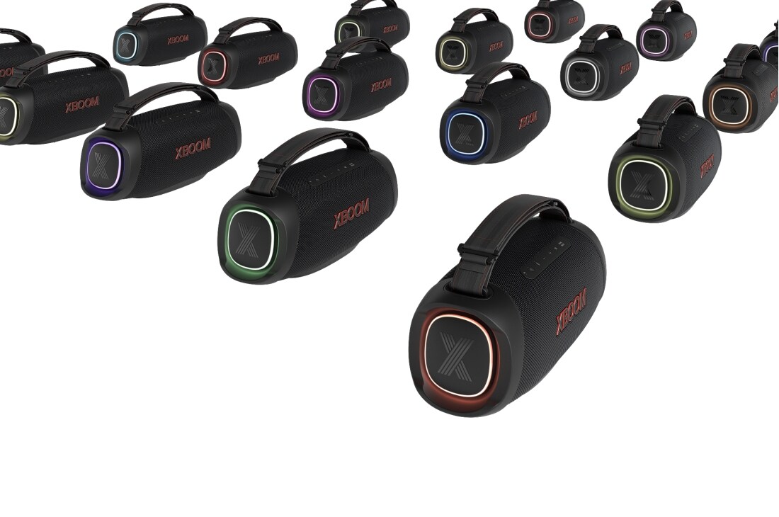 LG Bocina Portátil LG XBOOM 120W Woofer de 8'' Sound Boost Light Studio IP67 Certificación MIL-STD-810, Many LG XBOOM Gos are aligned with left speaker forward, having different lighting colors, xg8t, thumbnail 9