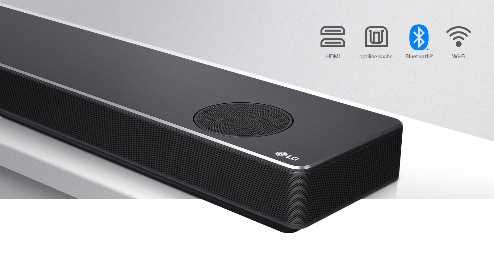 LG heliriba parema külje lähivaade, paremas alanurgas on LG logo. Toote kohal on ühenduse ikoonid.