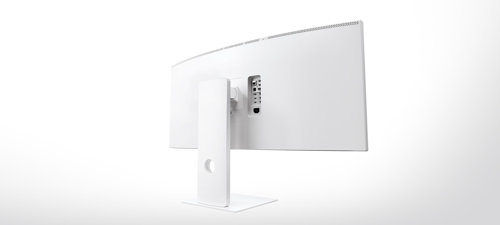 UltraFine monitori tagantvaade valgel taustal