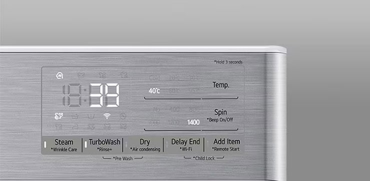 See on suurendatud kujutis pesumasina paneelist nii, et ekraan on selgelt nähtav.
