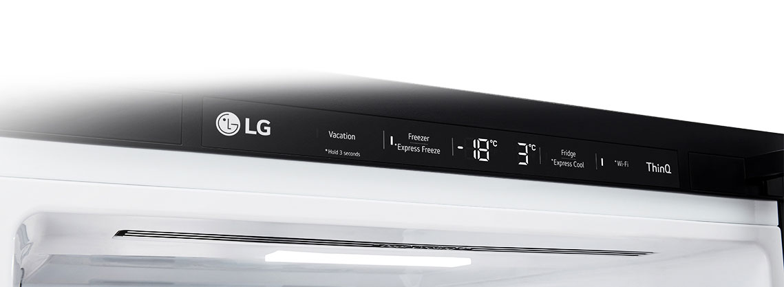 Lähivõte pehmest LED-valgusest, mis jaotab tõhusalt valgust kogu külmkapi ulatuses ning on silmadele mõnus.