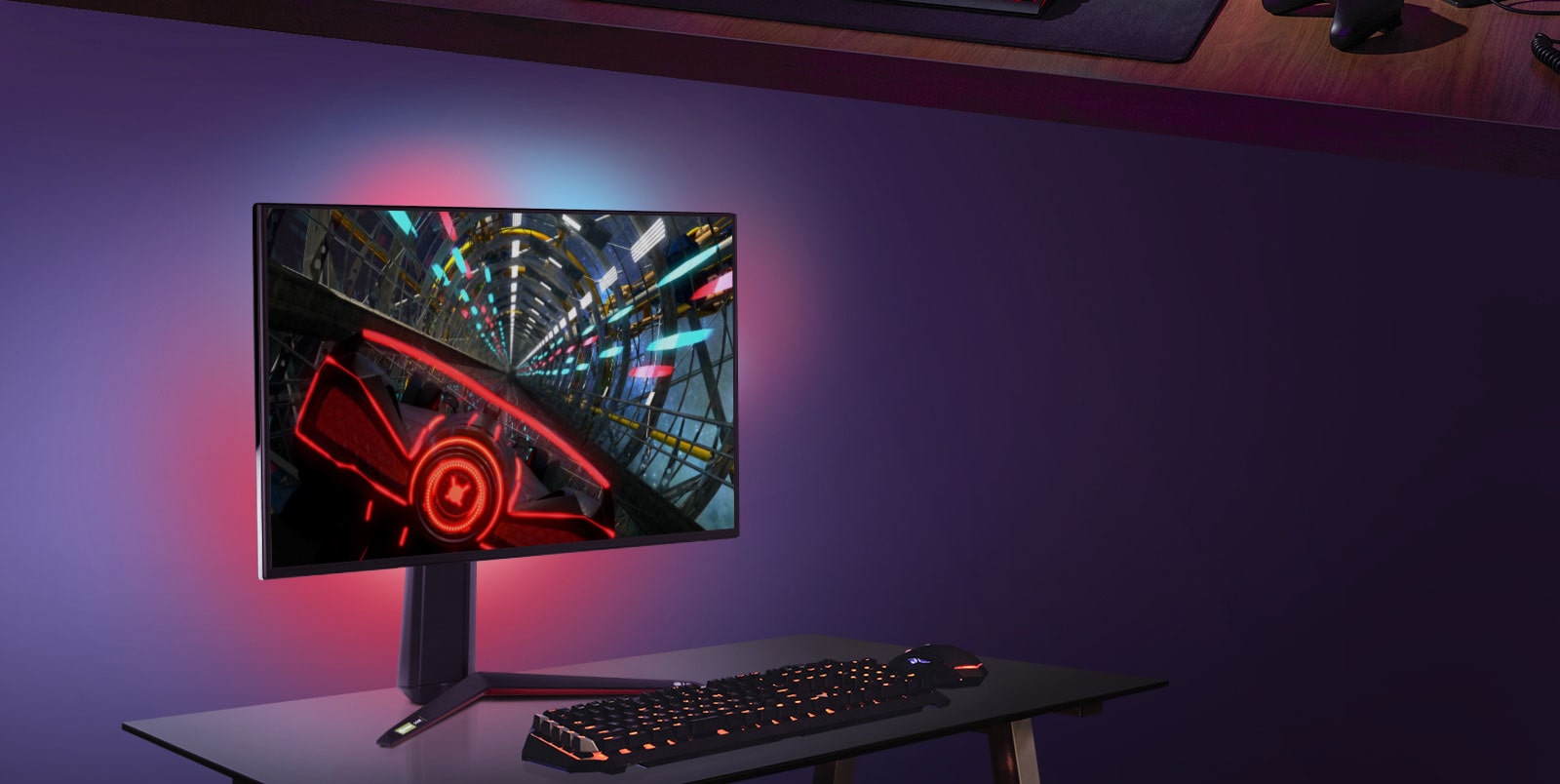 Monitor, mis toetab video sünkroonimise režiimi ja millest paistab Sphere Lighting 2.0 värviline valgus