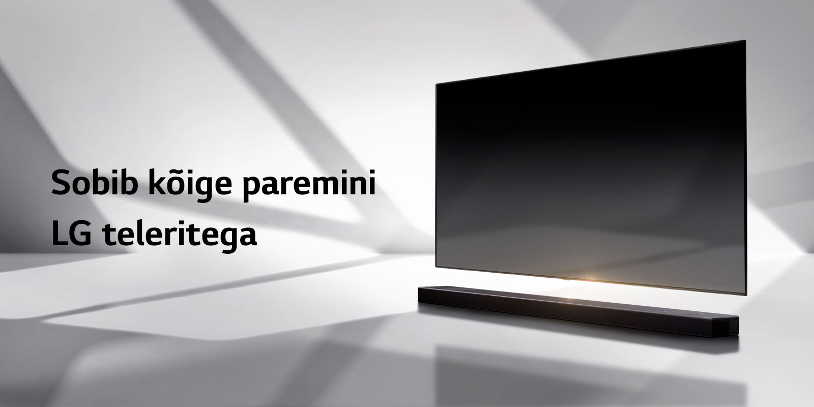 ribakõlar ja teler on valgel põrandal ja väljaspoolt paremalt langeb tagant vari.