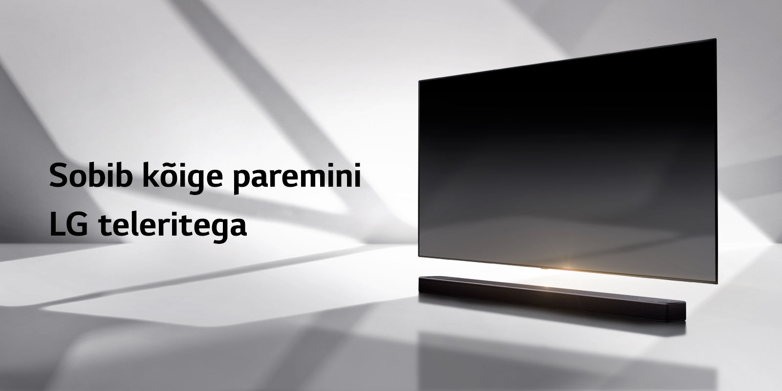 ribakõlar ja teler on valgel põrandal ja väljaspoolt paremalt langeb tagant vari.