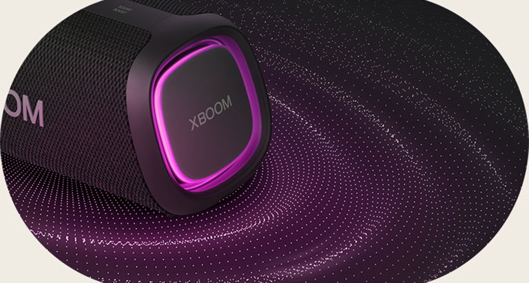 Lähivaade roosa valgusega paremast küljest. Heligraafika on kõlari all.