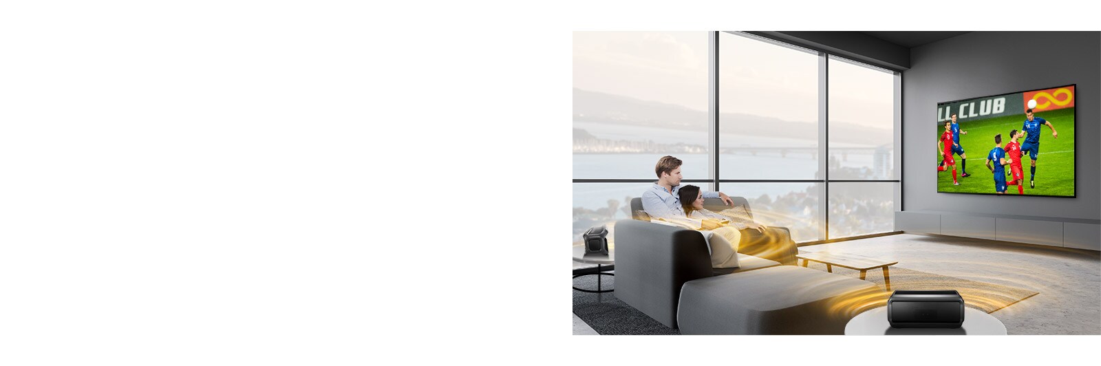 Elutoas telerist sportmängu vaatavad mees ja naine koos Bluetoothi tagakõlaritega